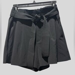 Athleta Paperbag Waist Shorts Black Size 8 | Lightweight Stretch Athletic Casual